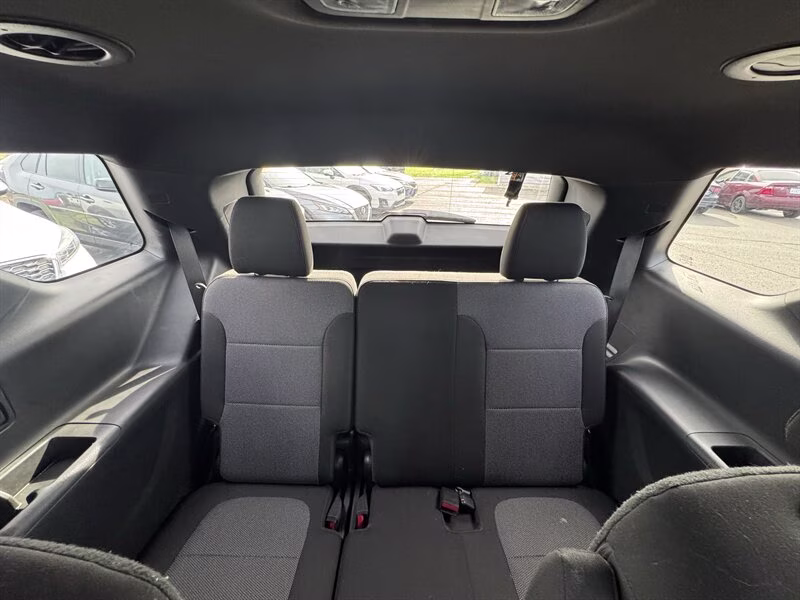 2023 Mosaic Black Metallic Chevrolet Traverse LT Cloth AWD SUV