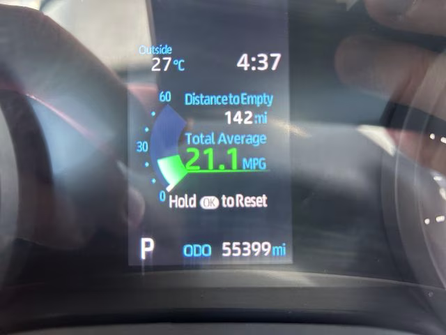 2021 Super White Toyota Sienna XSE AWD Van