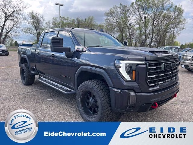 2024 GMC Sierra AT4 4WD Crew Cab Standard Box's photo