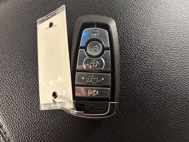 2023 Oxford White Ford F-150 XLT 4X4 Truck