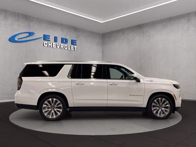 2025 White Chevrolet Suburban High Country 4X4 SUV