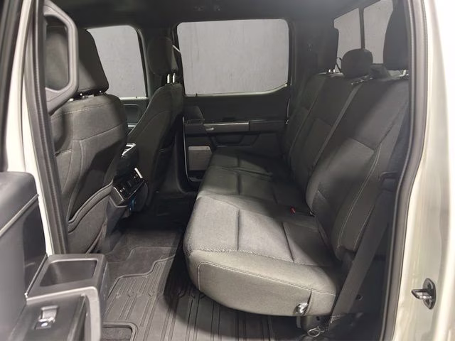2023 Oxford White Ford F-150 XLT 4X4 Truck