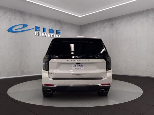 2025 White Chevrolet Suburban High Country 4X4 SUV