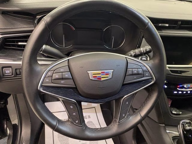 2022 Stellar Black Metallic Cadillac XT5 Premium Luxury AWD SUV