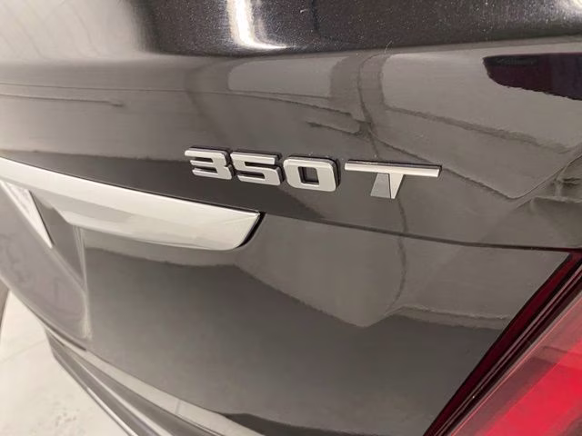 2022 Stellar Black Metallic Cadillac XT5 Premium Luxury AWD SUV
