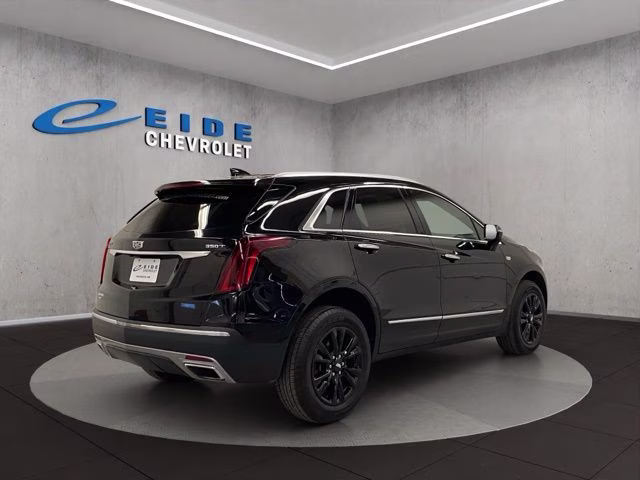 2022 Stellar Black Metallic Cadillac XT5 Premium Luxury AWD SUV