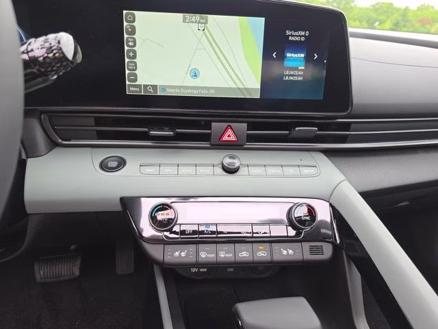 2025 Abyss Black Hyundai Elantra Hybrid Limited FWD Sedan