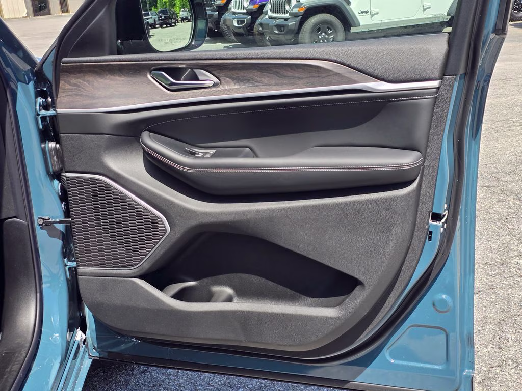 2026 Steel Blue Jeep Grand Cherokee Limited Reserve 4X4 SUV