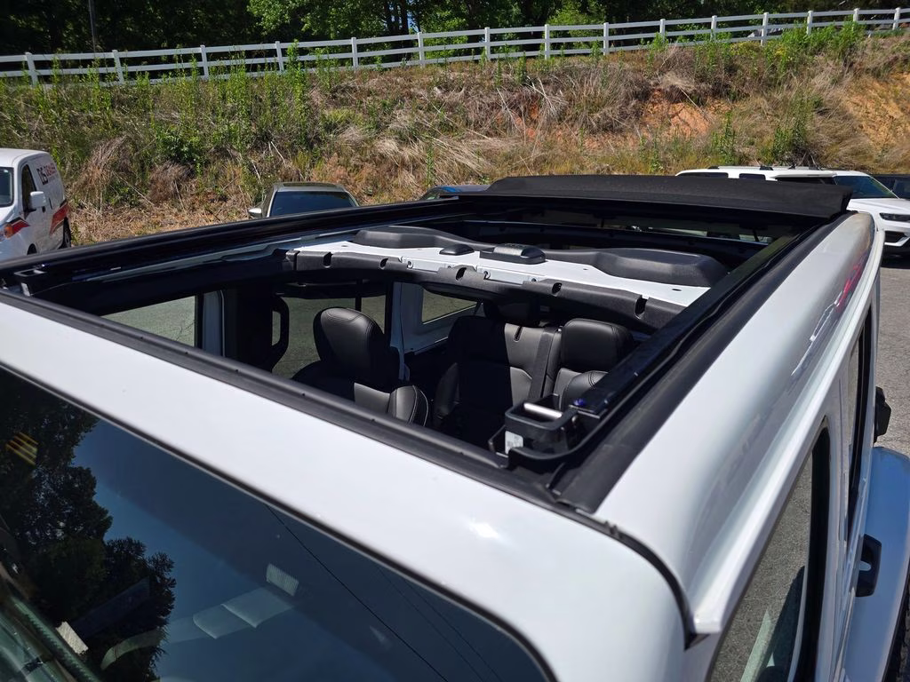 2026 Bright White Clearcoat Jeep Wrangler Rubicon X 4X4 SUV