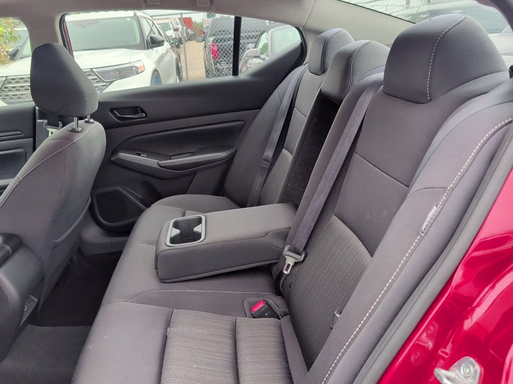 2024 Scarlet Ember Nissan Altima 2.5 SV FWD Sedan