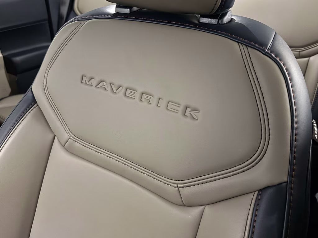 2026 Azure Gray Metallic Tri-Coat Ford Maverick Lariat AWD Truck