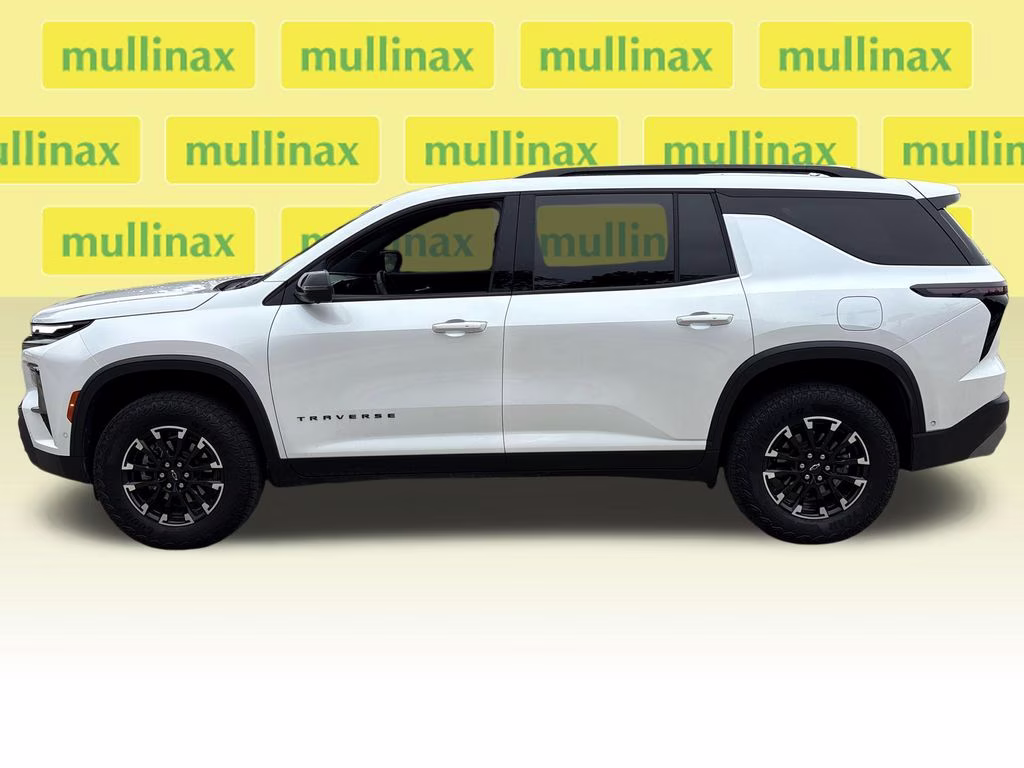 2025 Iridescent Pearl Tricoat Chevrolet Traverse Z71 AWD SUV