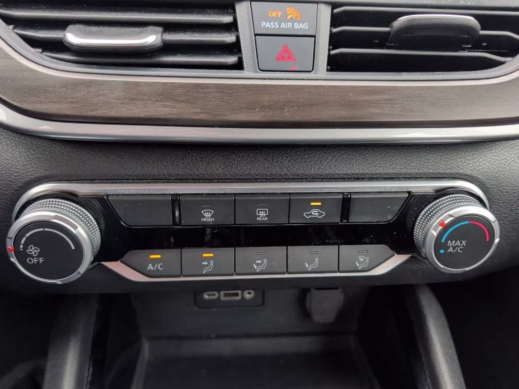 2024 Scarlet Ember Nissan Altima 2.5 SV FWD Sedan