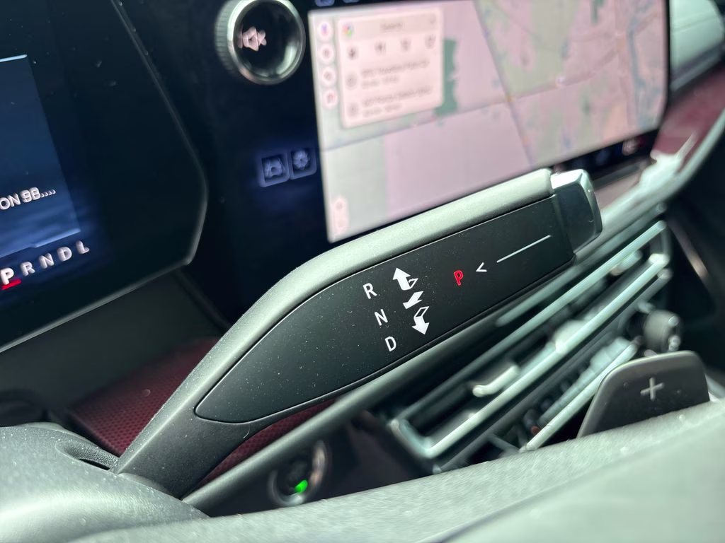 2025 Iridescent Pearl Tricoat Chevrolet Traverse Z71 AWD SUV