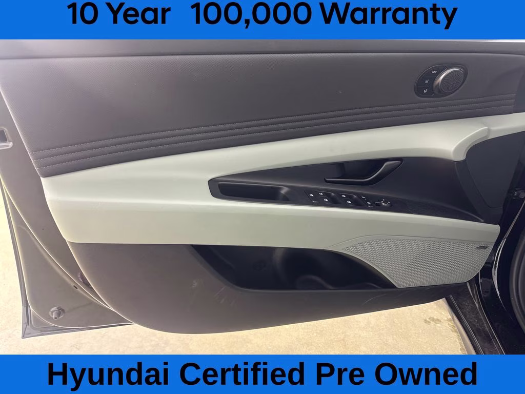 2025 Abyss Black Hyundai Elantra Hybrid Limited FWD Sedan