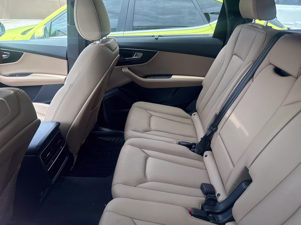 2024 Glacier White Audi Q7 55 Premium Plus AWD SUV