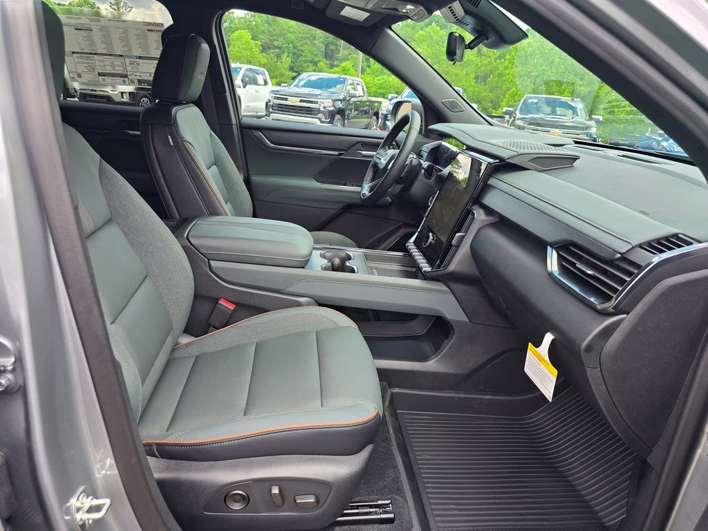 2026 Sterling Metallic GMC Acadia AT4 AWD SUV