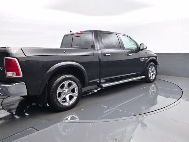 2018 Brilliant Black Crystal Pearlcoat Ram 1500 Laramie 4X4 Truck