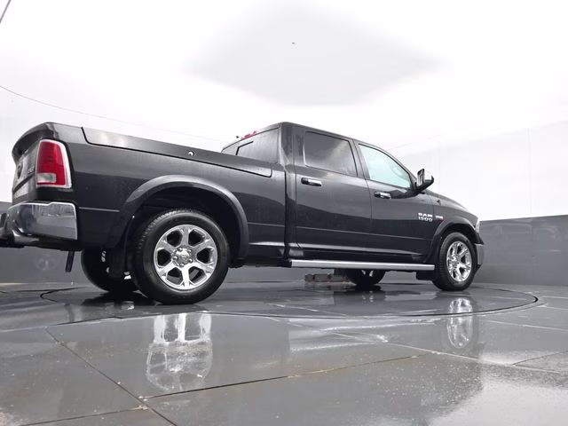 2018 Brilliant Black Crystal Pearlcoat Ram 1500 Laramie 4X4 Truck