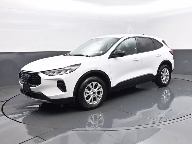 2025 Oxford White Ford Escape Active AWD SUV