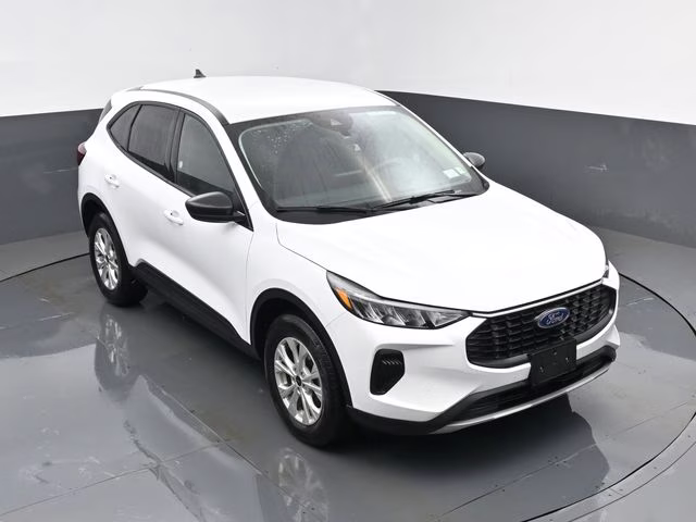 2025 Oxford White Ford Escape Active AWD SUV