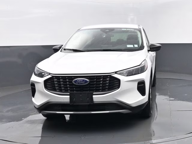2025 Oxford White Ford Escape Active AWD SUV