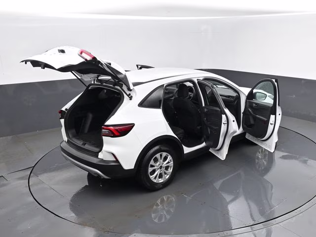 2025 Oxford White Ford Escape Active AWD SUV