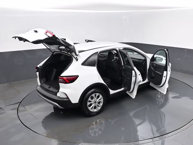2025 Oxford White Ford Escape Active AWD SUV