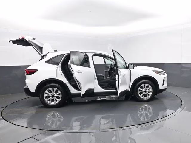 2025 Oxford White Ford Escape Active AWD SUV