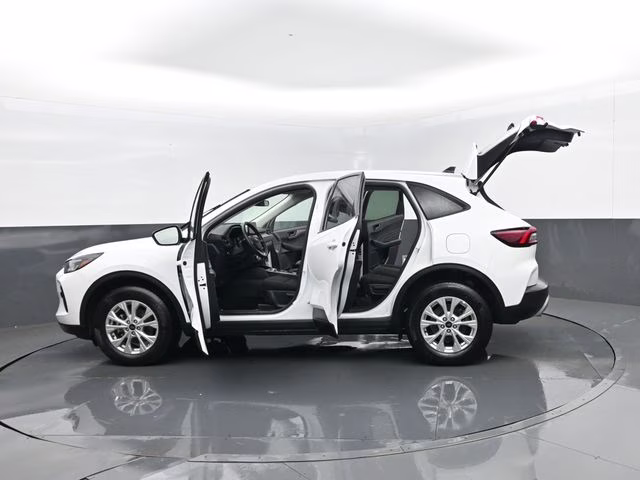 2025 Oxford White Ford Escape Active AWD SUV