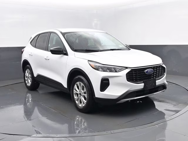 2025 Oxford White Ford Escape Active AWD SUV
