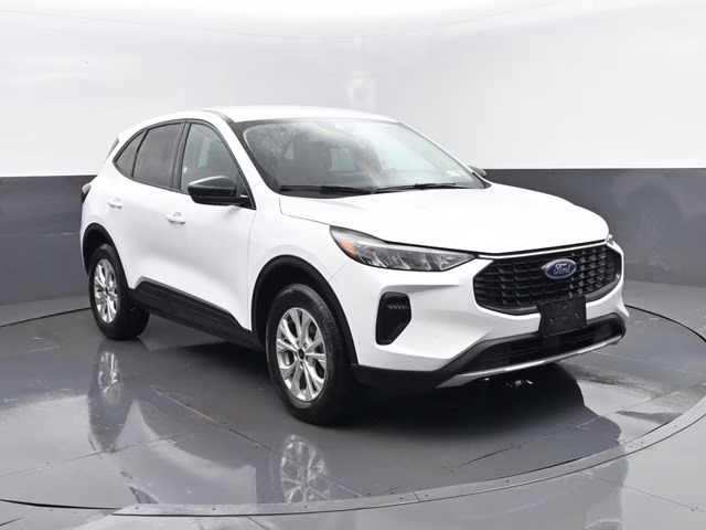 2025 Oxford White Ford Escape Active AWD SUV