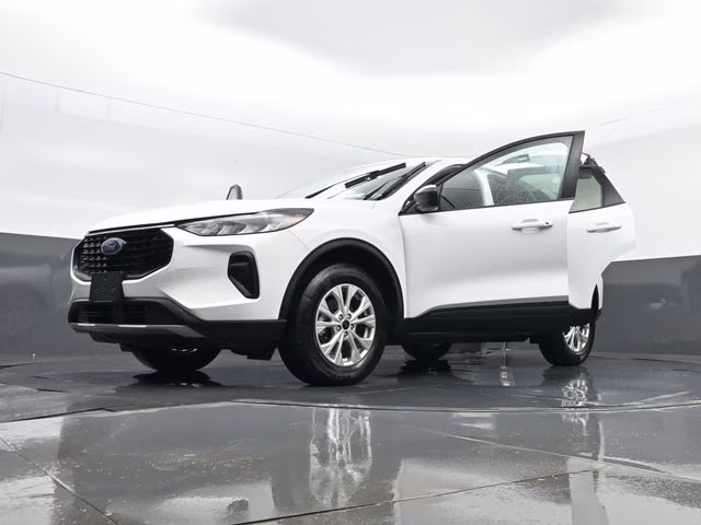 2025 Oxford White Ford Escape Active AWD SUV