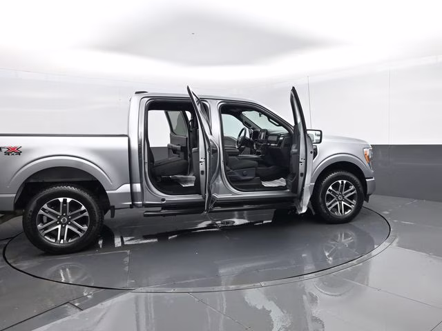 2021 Silver Ford F-150 4X4 Truck
