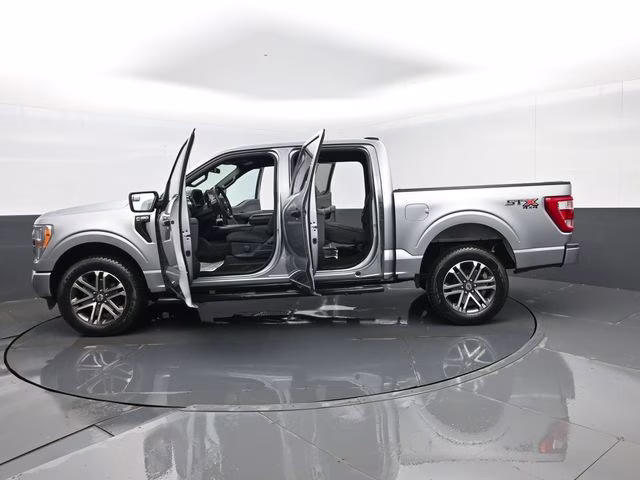 2021 Silver Ford F-150 4X4 Truck