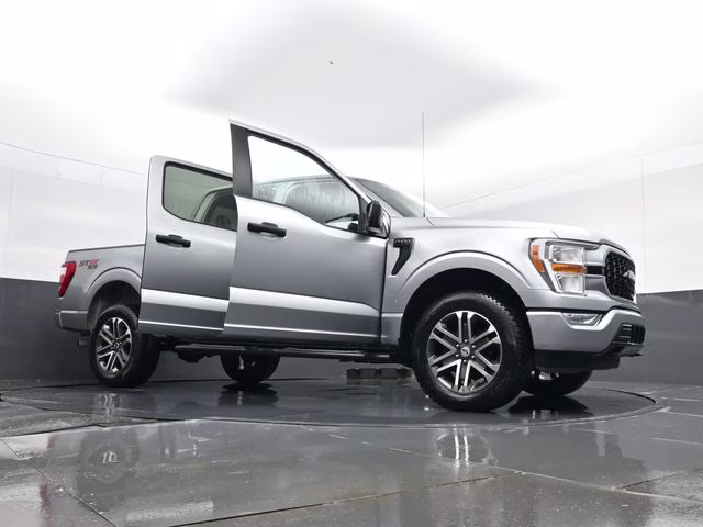 2021 Silver Ford F-150 4X4 Truck