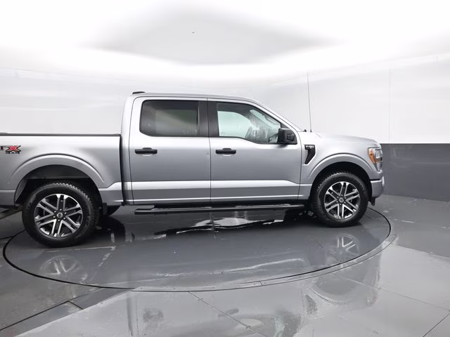 2021 Silver Ford F-150 4X4 Truck
