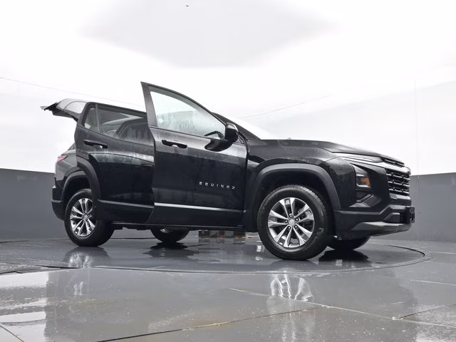 2025 Mosaic Black Metallic Chevrolet Equinox LT AWD SUV