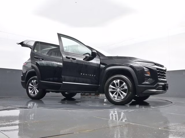 2025 Mosaic Black Metallic Chevrolet Equinox LT AWD SUV