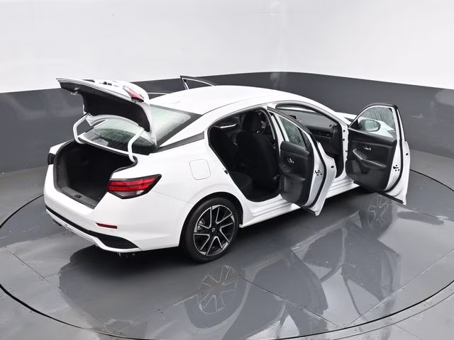 2025 Aspen White Tricoat Nissan Sentra SR FWD Sedan