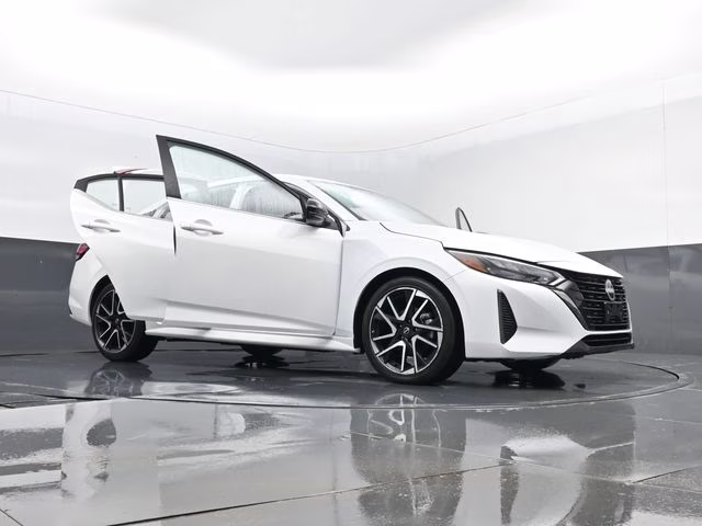 2025 Aspen White Tricoat Nissan Sentra SR FWD Sedan