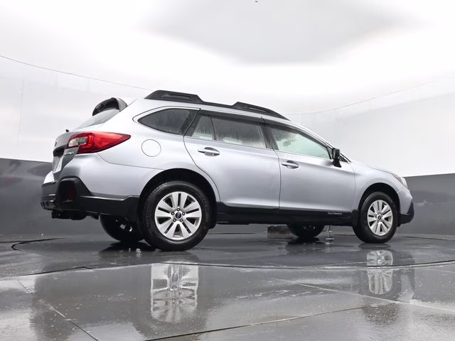 2019 Ice Silver Metallic Subaru Outback 2.5i AWD SUV