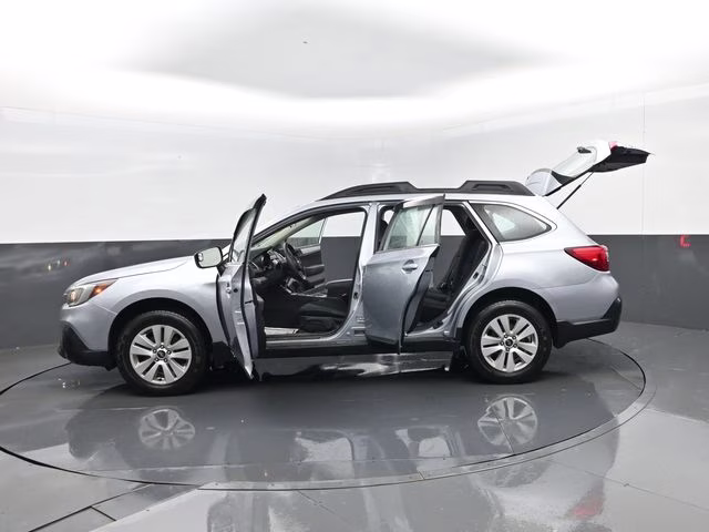 2019 Ice Silver Metallic Subaru Outback 2.5i AWD SUV