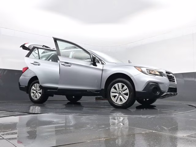 2019 Ice Silver Metallic Subaru Outback 2.5i AWD SUV
