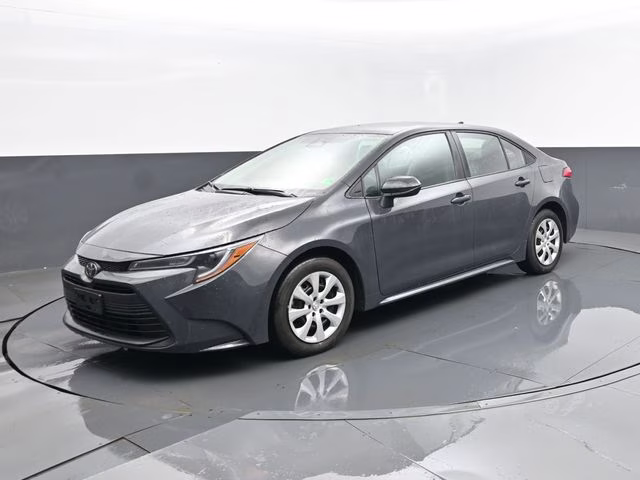 Used 2024 Toyota Corolla LE with VIN 5YFB4MDE4RP129520 for sale in Grafton, WV