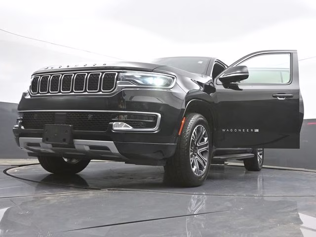 2024 Diamond Black Crystal Pearlcoat Jeep Wagoneer L Series II 4X4 SUV