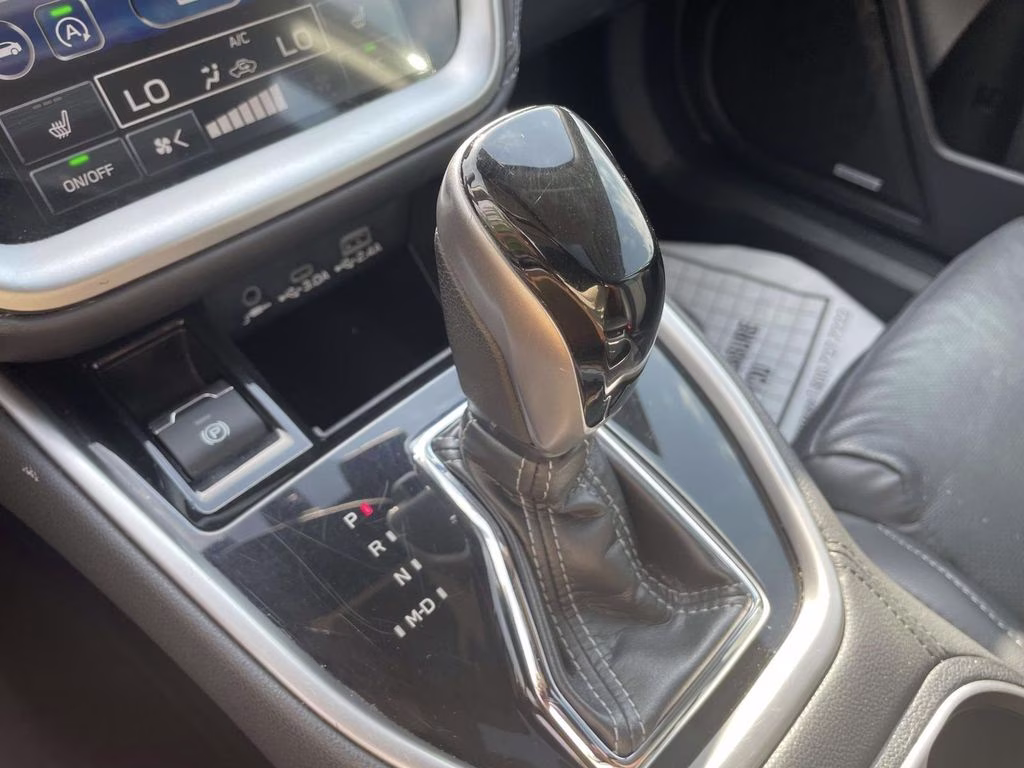 2024 Crystal Black Silica Subaru Legacy Limited AWD Sedan