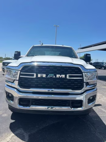 2024 Bright White Clearcoat Ram 2500 Big Horn 4X4 Truck