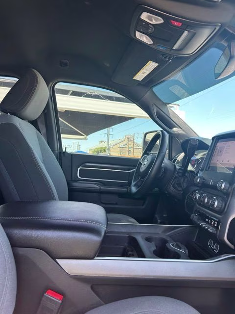 2024 Bright White Clearcoat Ram 2500 Big Horn 4X4 Truck
