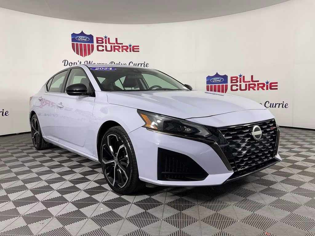 2024 Pearl Nissan Altima 2.5 SR FWD Sedan